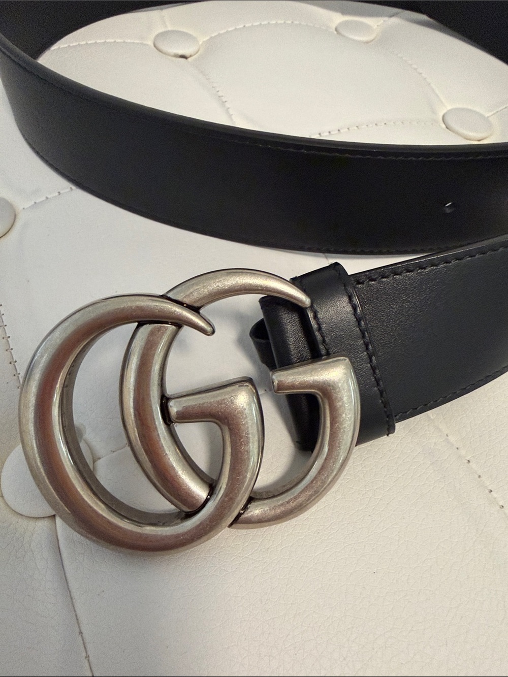 Gucci Black Leather Belt with Silver Double G Buckle - Picture 2 of 4